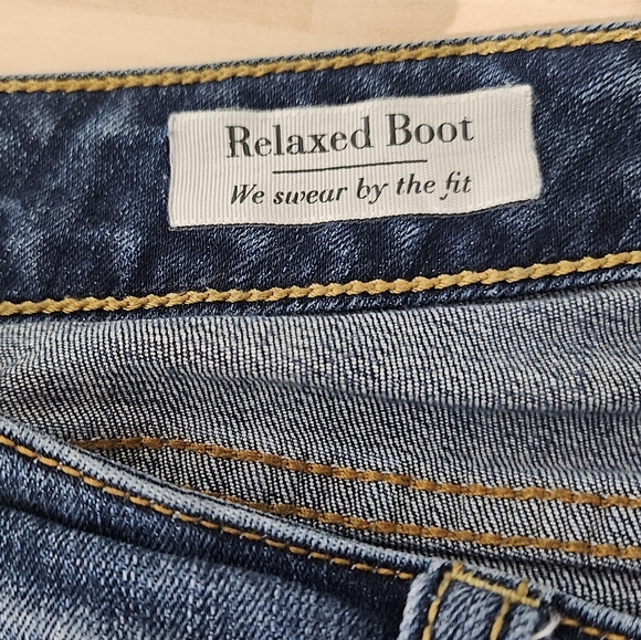 Torrid Relaxed Bootcut Distressed Denim Jeans size 26 - Picture 5 of 9